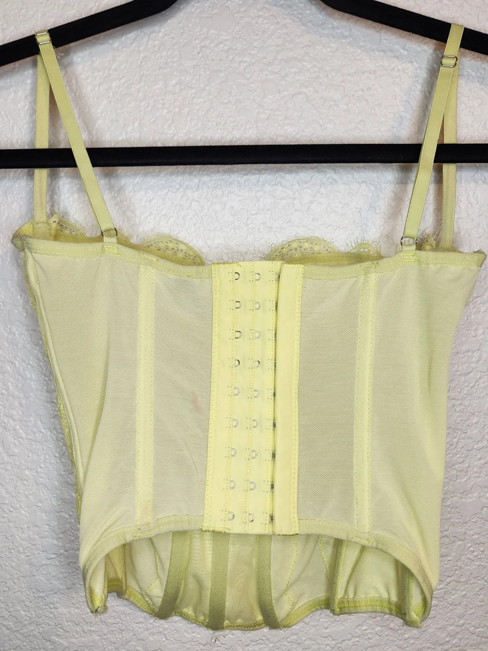 Out From Under Mordern Love Corset Lace Bustier Camisole in Pale Yellowsize M
